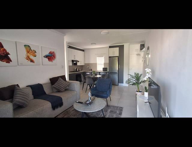 2 BEDROOM APARTMENT TO LET IN BALLITO CENTRAL